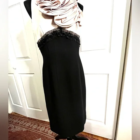 JS Collections Black Cream Ruffle Neck Cocktail dress size 8 - Picture 5 of 14